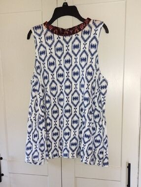THML Blue and White Sleeveless Patterned Tank with Contrasting Neckline